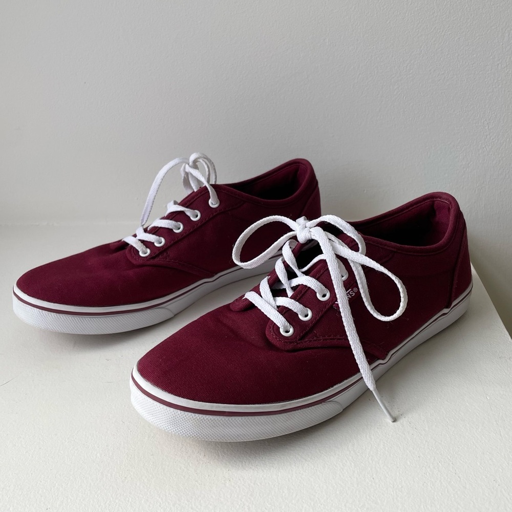 Vans Off the Wall Women’s Maroon Canvas Skater Sneaker Size 8